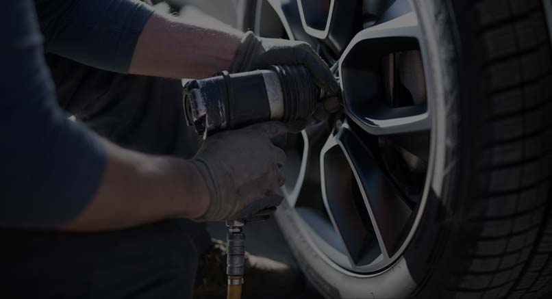 car repair service center at LA Auto Sales and Service